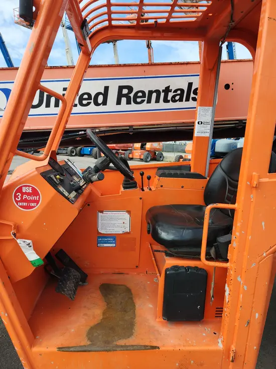 2016 SKYTRAK 8042 Forklift