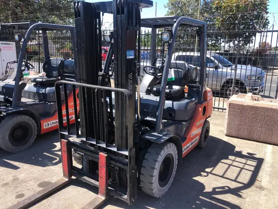 2018 Toyota 8FGU25 Warehouse Forklift