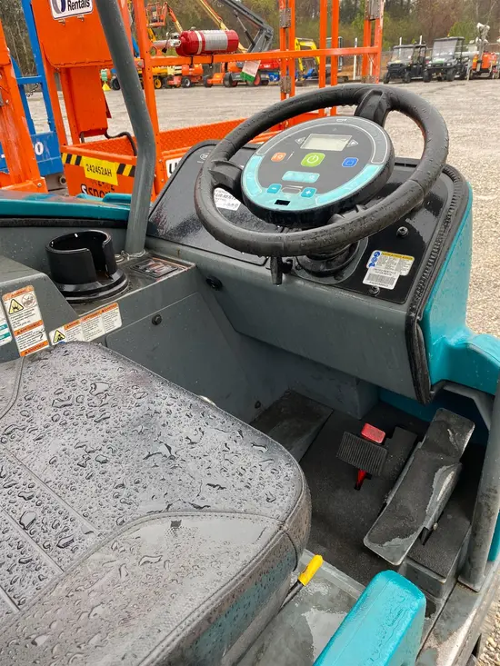 2017 Tennant T-20 Scrubber
