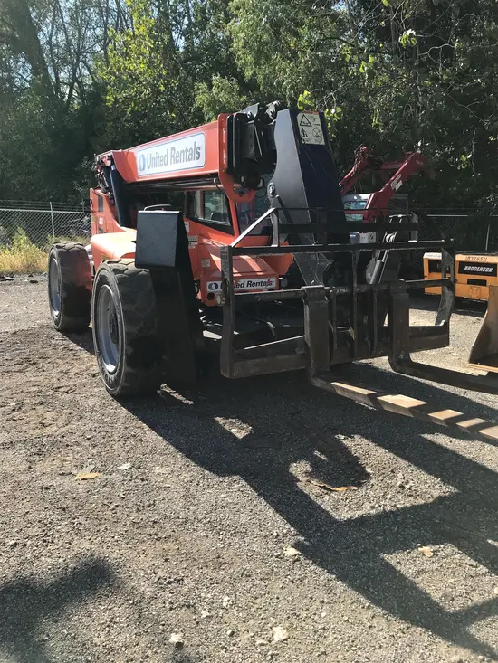 2017 SKYTRAK 10054 Forklift