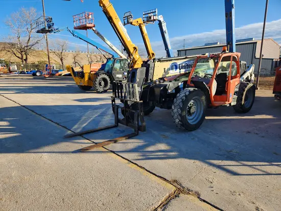2016 JLG 642 Forklift