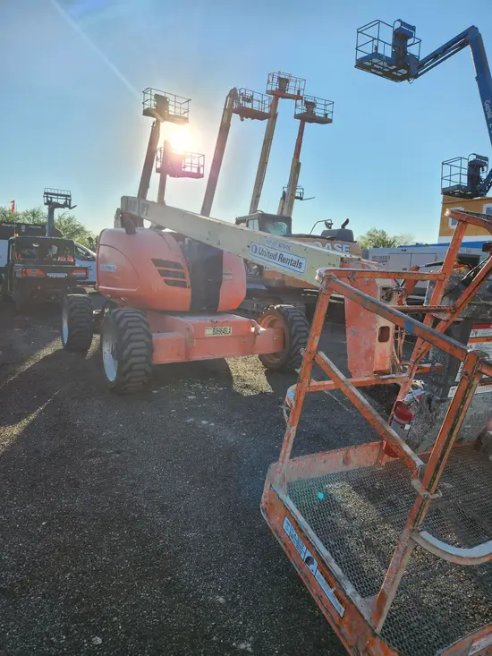2014 JLG 600A Articulating Boom Lift