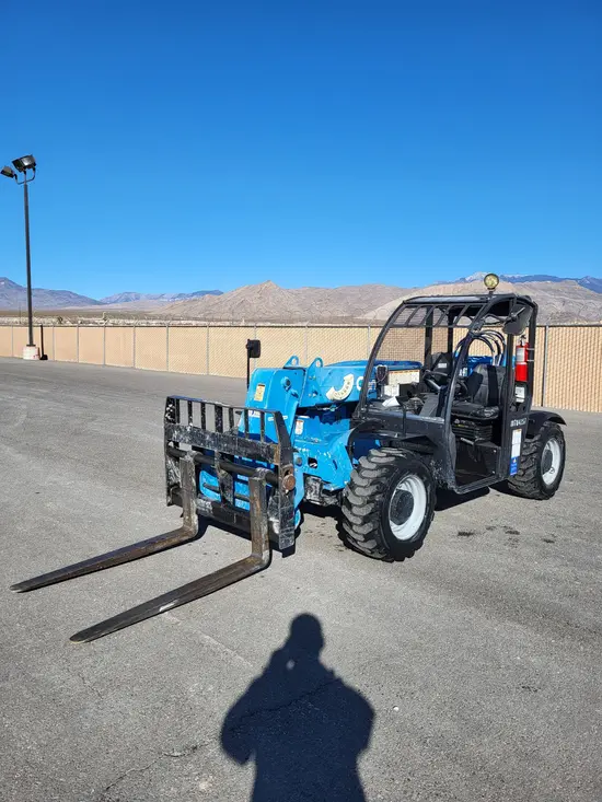 2018 Genie GTH-5519 Forklift