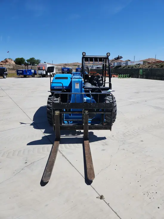 2017 Genie GTH-5519 Forklift