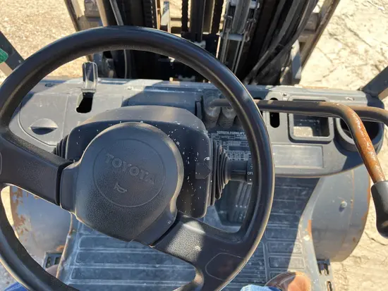 2018 Toyota 8FDU25 Warehouse Forklift