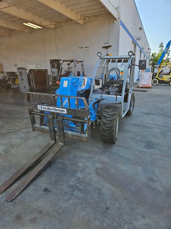2014 Genie GTH-5519 Forklift