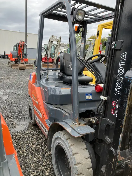 2018 Toyota 8FGU25 Warehouse Forklift