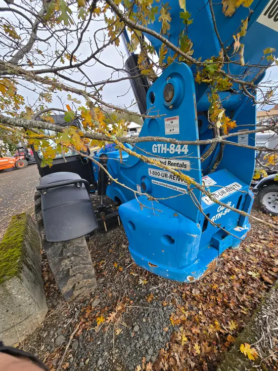 2016 Genie GTH-844 Forklift