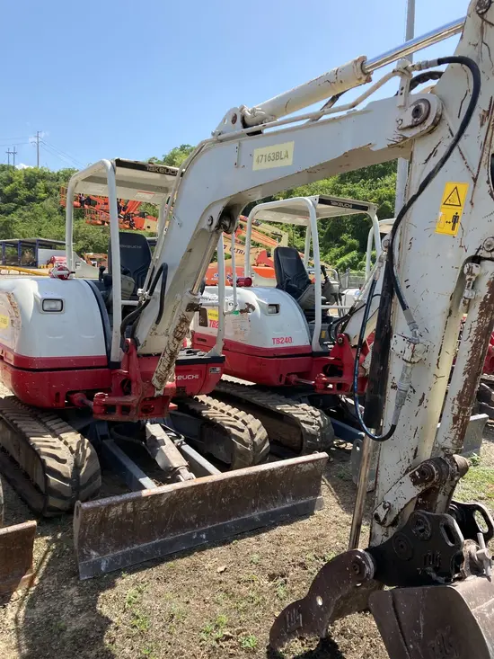 2017 Takeuchi TB240R Mini Excavator