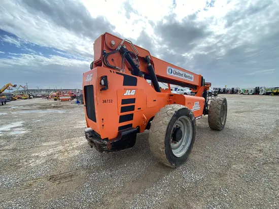 2016 SKYTRAK 6042 Forklift