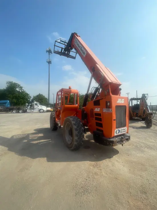 2016 SKYTRAK 6042 Forklift
