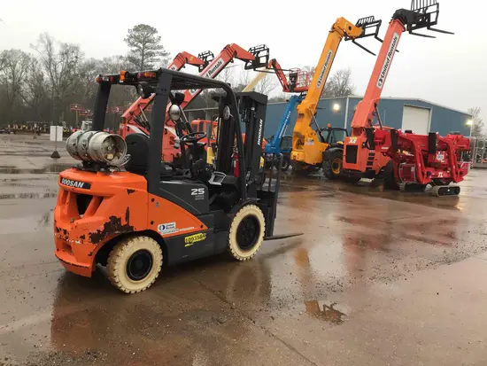 2019 Doosan G25P-7DF Forklift