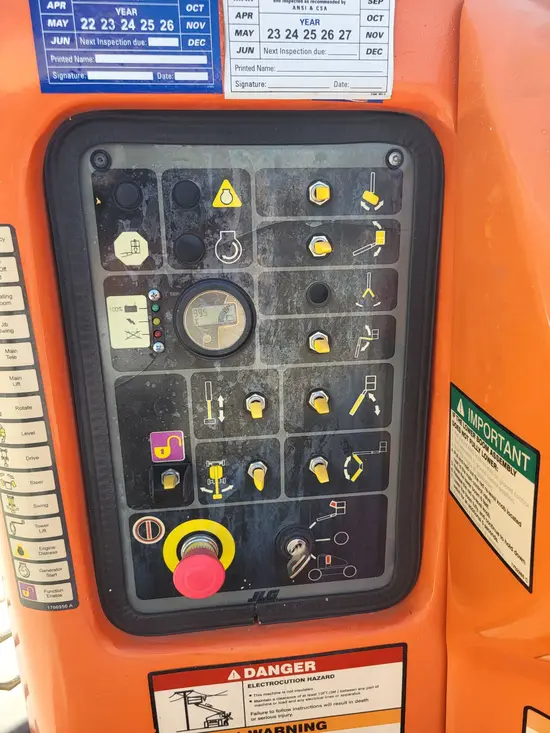 2016 JLG E450AJ Articulating Boom Lift