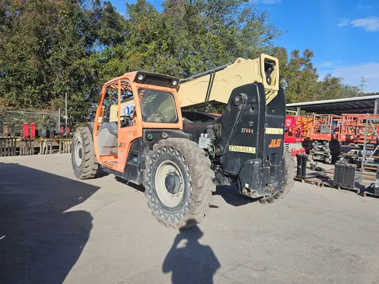 2016 JLG 642 Forklift
