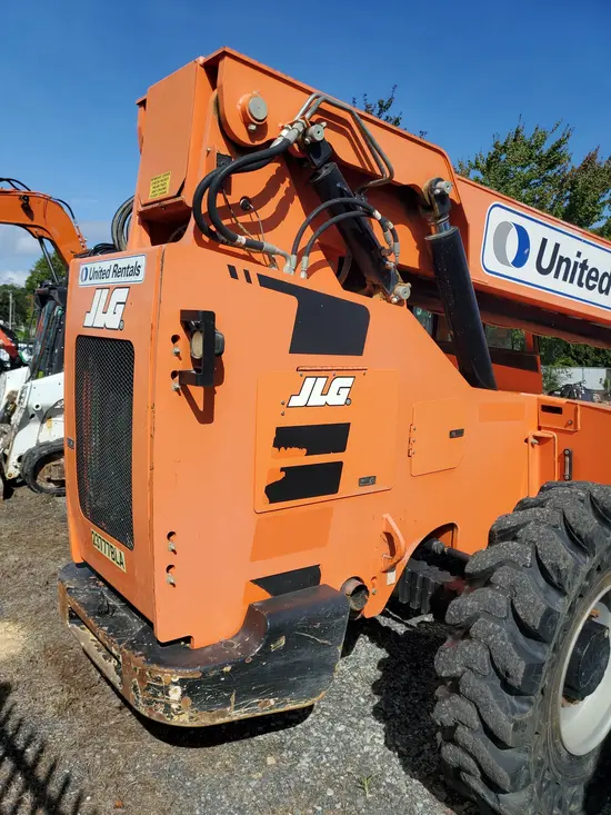 2015 SKYTRAK 6042 Forklift