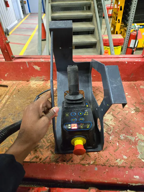 2019 MEC MICRO 19 Scissor Lift