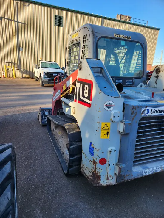 2018 Takeuchi TL8CW Track Loader