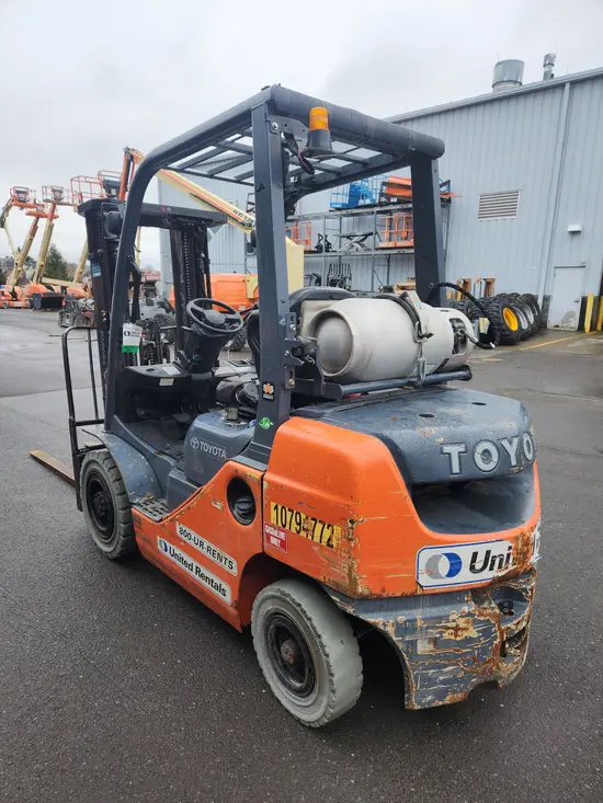 2018 Toyota 8FGU25 Warehouse Forklift