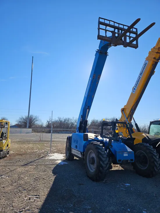 2015 Genie GTH-844 Forklift