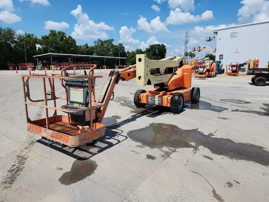 2014 JLG E450AJ Articulating Boom Lift