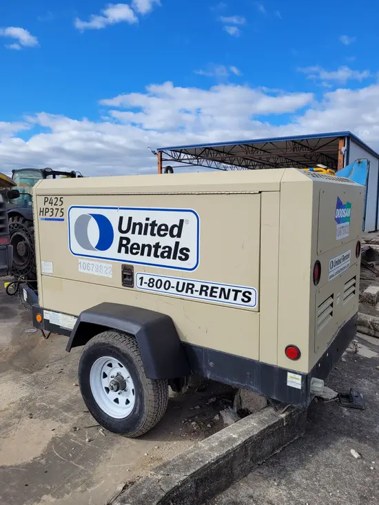 2017 Doosan P425/HP375WCUT4 Air Compressor