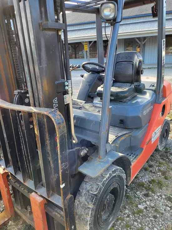 2018 Toyota 8FDU25 Warehouse Forklift