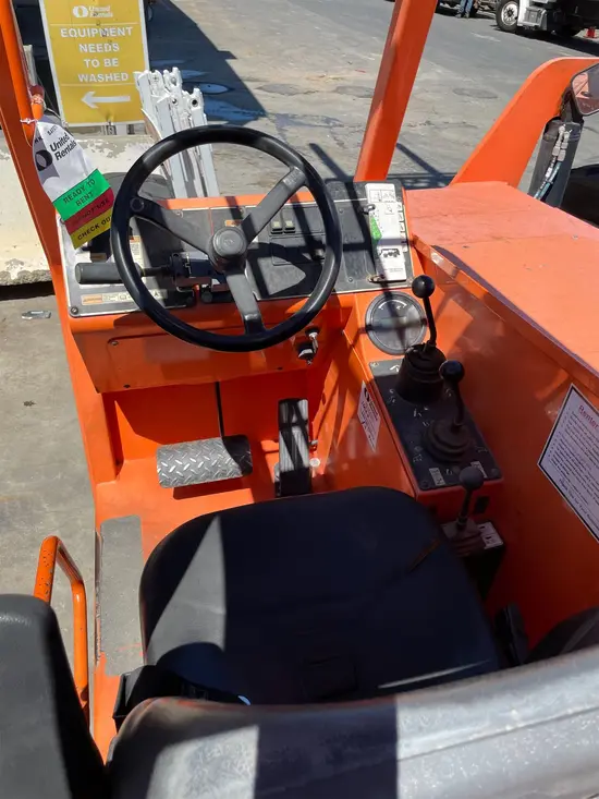 2015 SKYTRAK 6042 Forklift