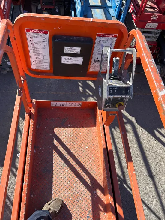 2017 Snorkel S3219E Scissor Lift