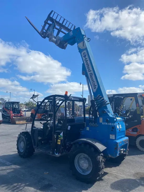 2016 Genie GTH-5519 Forklift