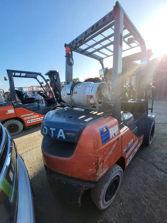 2018 Toyota 8FGU25 Warehouse Forklift