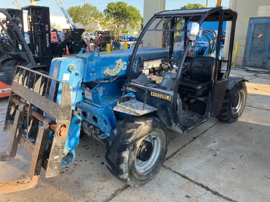 2017 Genie GTH-5519 Forklift