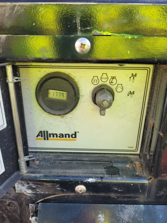 2017 Allmand NIGHT-LITE PRO Towable Light Tower