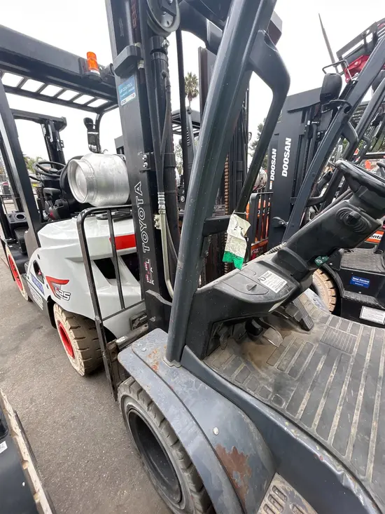 2019 Toyota 8FGU25 Warehouse Forklift