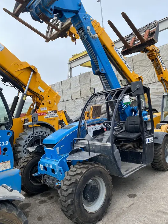 2017 Genie GTH-5519 Forklift