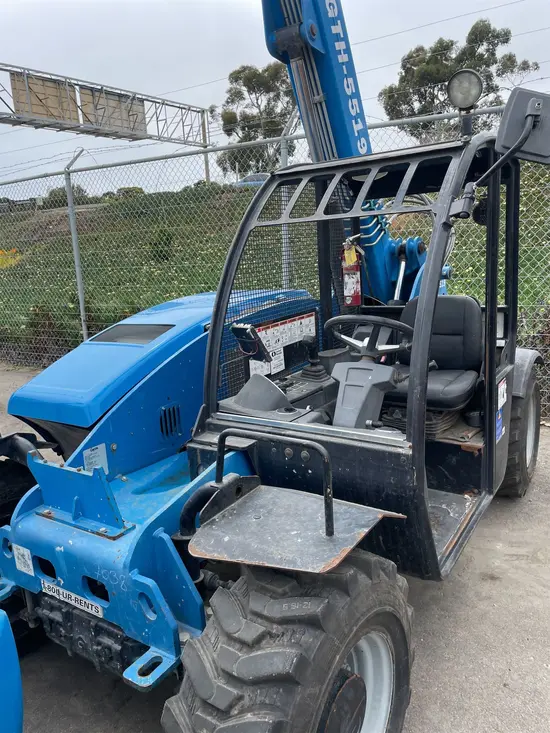 2017 Genie GTH-5519 Forklift