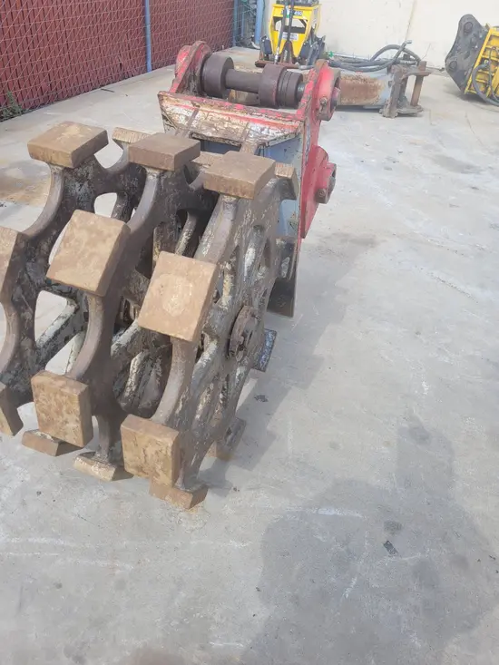 2019 FURUKAWA CW24III Compaction Attachment
