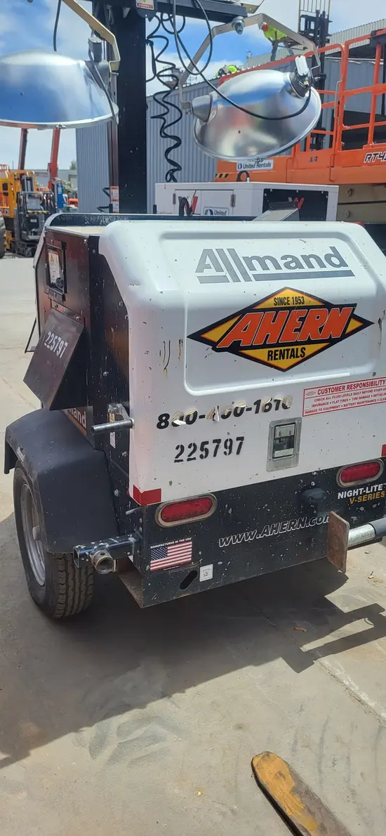 2019 Allmand NLV-ML3EC Portable Work Light