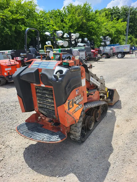2019 Ditch Witch SK600 Track Loader