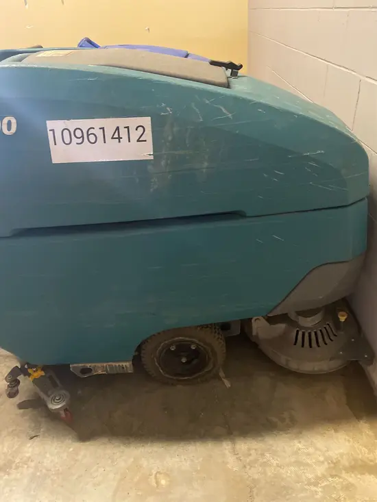 2019 Tennant T600-28 Scrubber