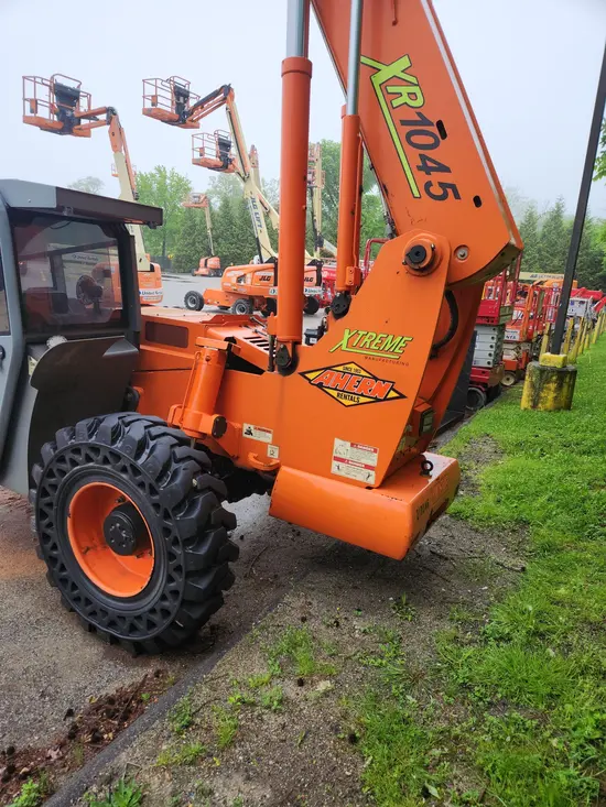 2017 XTREME XR1045 Forklift