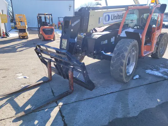2016 JLG 642 Forklift
