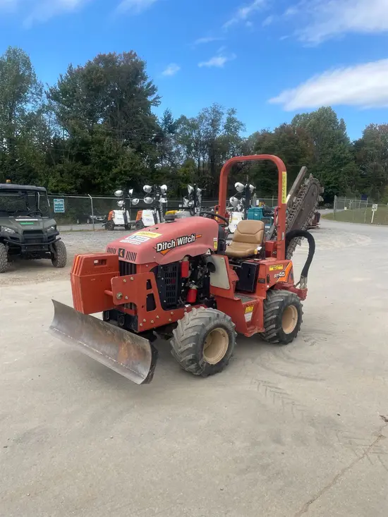 2017 Ditch Witch RT45 Ride-On Trencher