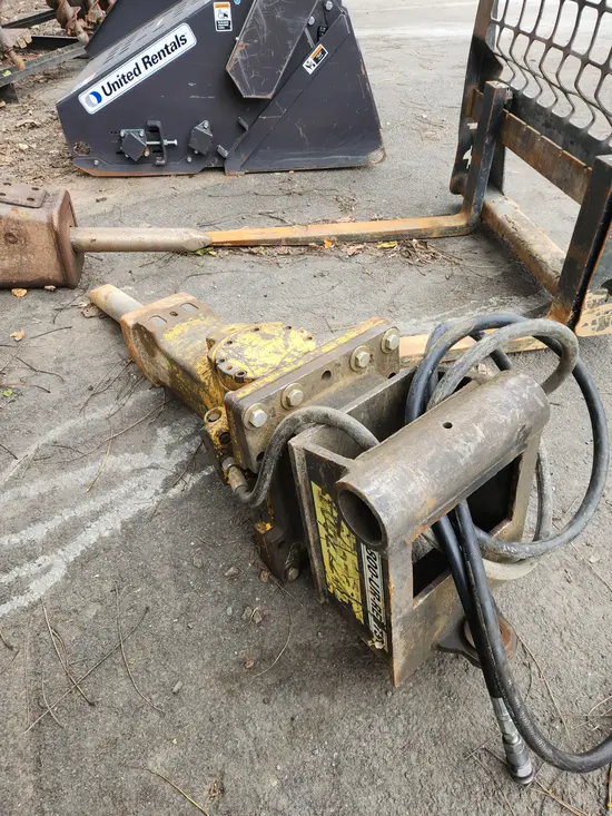 2017 Atlas Copco SB 452 Attachment