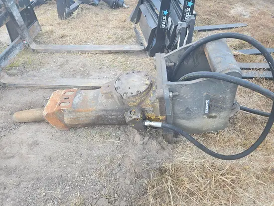 2014 Atlas Copco SB 452 Attachment