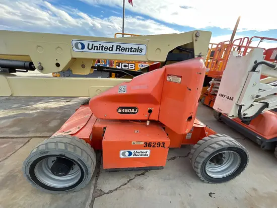 2016 JLG E450AJ Articulating Boom Lift