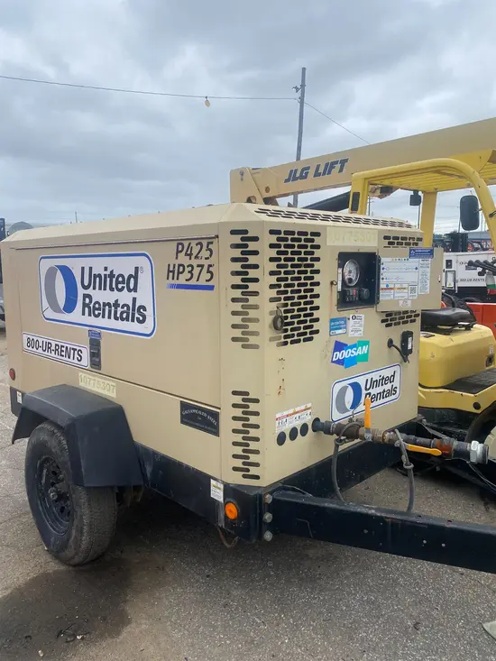 2018 Doosan P425/HP375WCUT4 Air Compressor