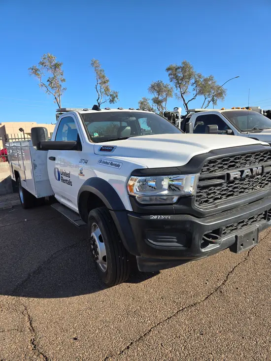 2022 Dodge 5500REGSTDRWD