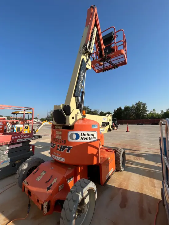 2015 JLG E450AJ Articulating Boom Lift