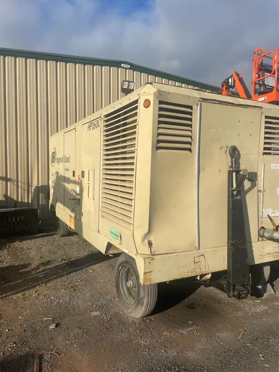 2011 Doosan HP1600WCU Air Compressor