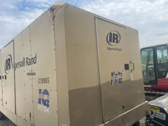2011 Doosan HP1600WCU Air Compressor